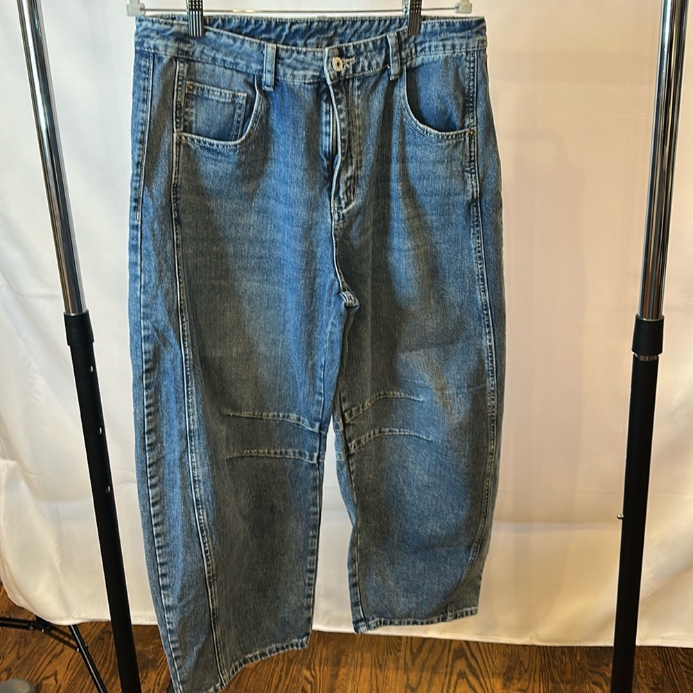 Barrel jeans